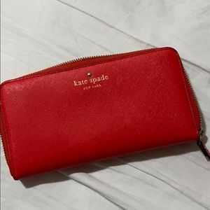 USED- In good condition Kate Spade Wallet
